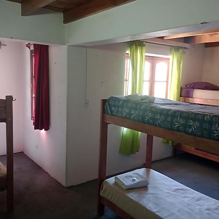La Casa De Emma Hostel Ескуел Екстериор снимка
